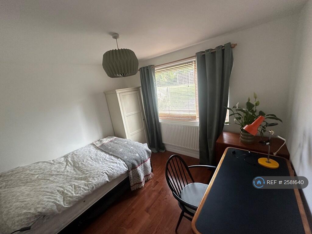 Additional image 2 of Charmouth Court, St Albans, AL1