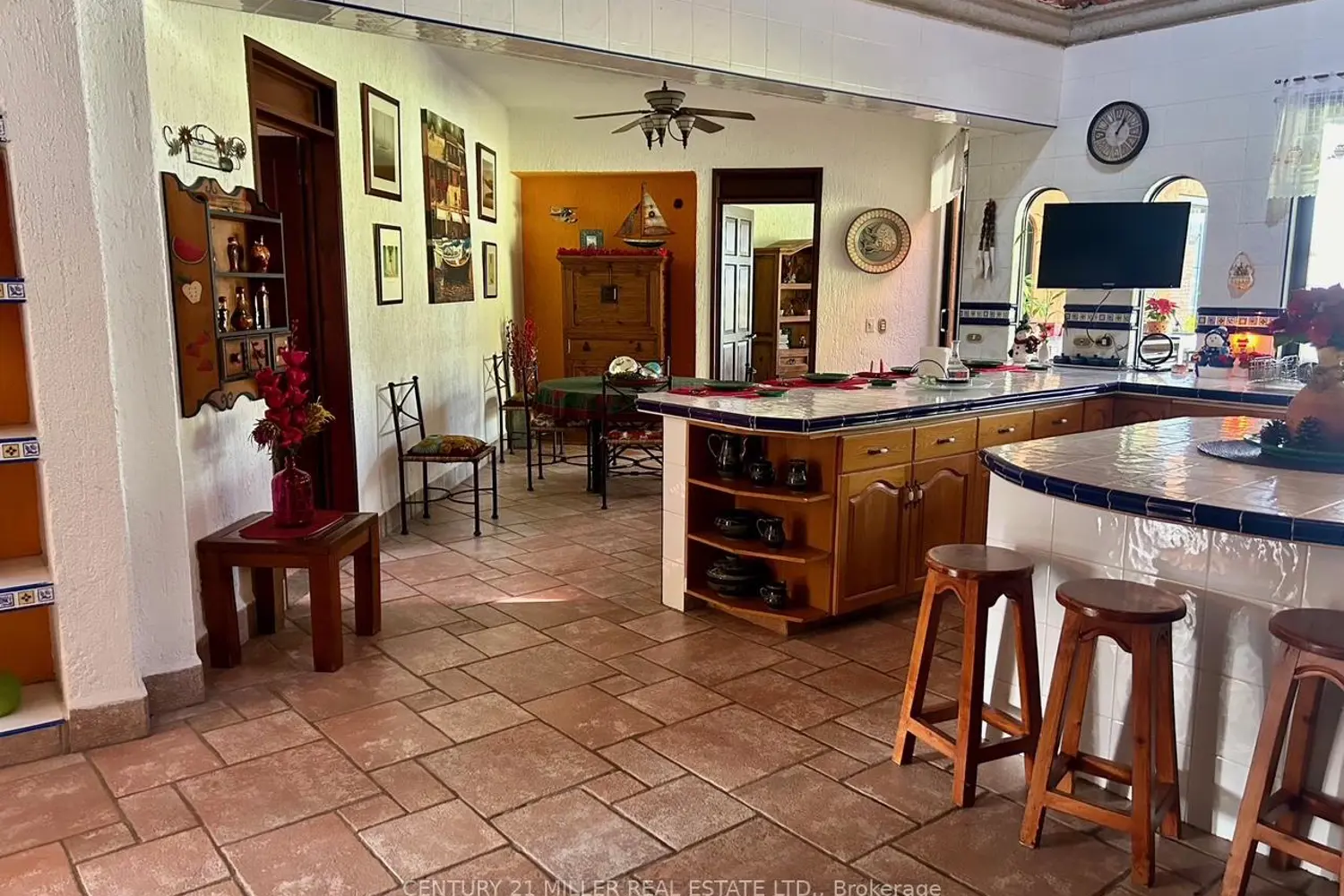 Additional image 4 of 37 Cerrada Vista Hermosa