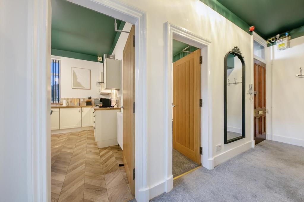 Additional image 3 of 1 bed flat to rentRosemount Place, Aberdeen AB25