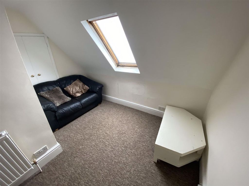 Additional image 10 of 5 bed flat to rent17 Hazelton Road, Bristol BS7