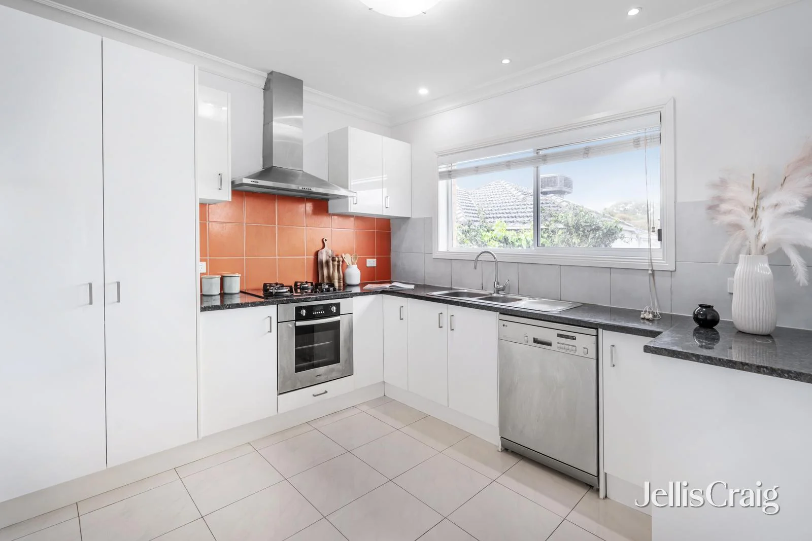 Additional image 3 of 2/590 Blackburn Road, Glen Waverley VIC 3150