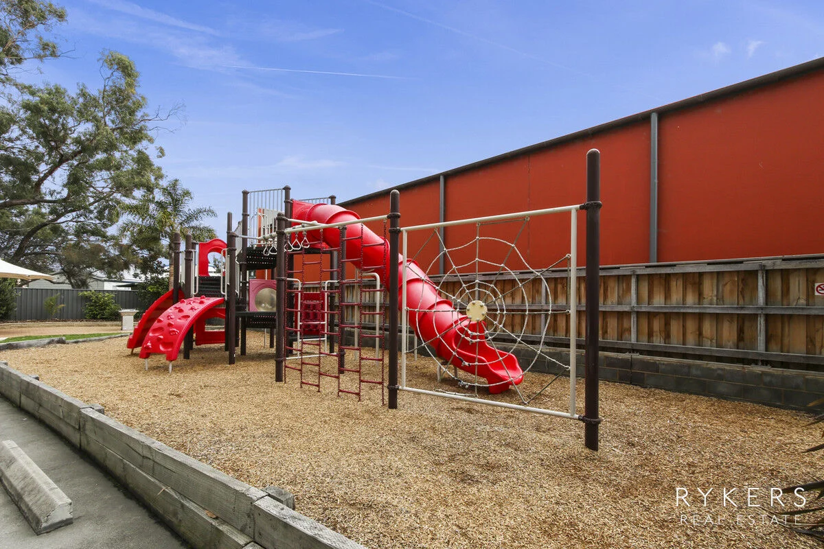 Additional image 13 of 211/1 Esplanade, Lakes Entrance VIC 3909