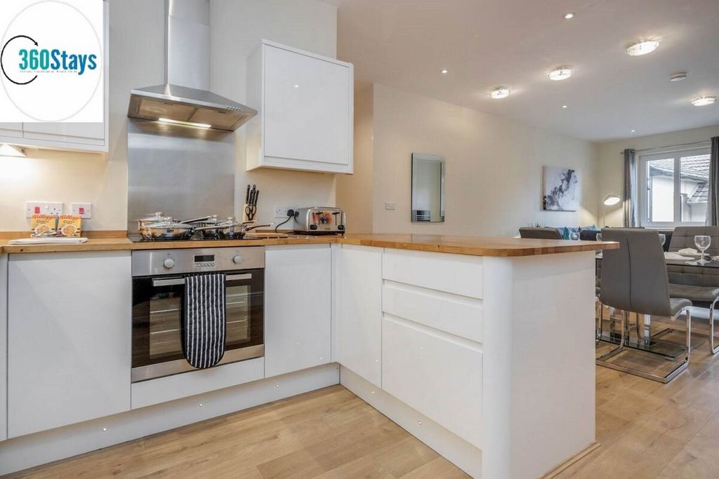 Additional image 12 of 2 bed flat to rentQueen Street, Maidenhead SL6