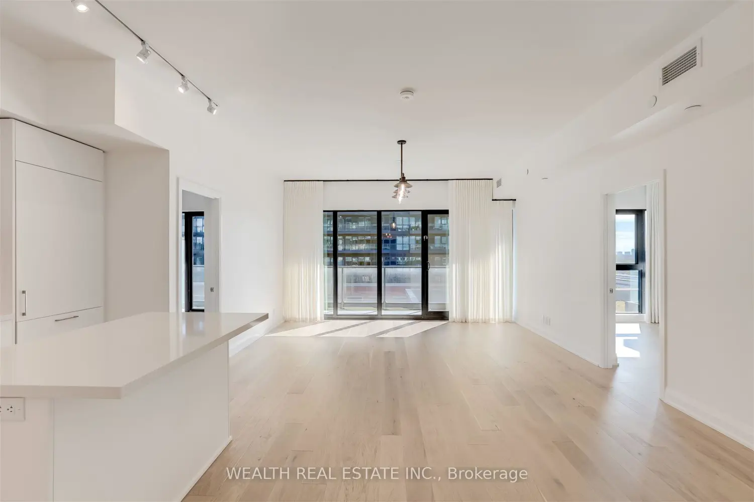 Additional image 5 of 33 Frederick Todd Way 816