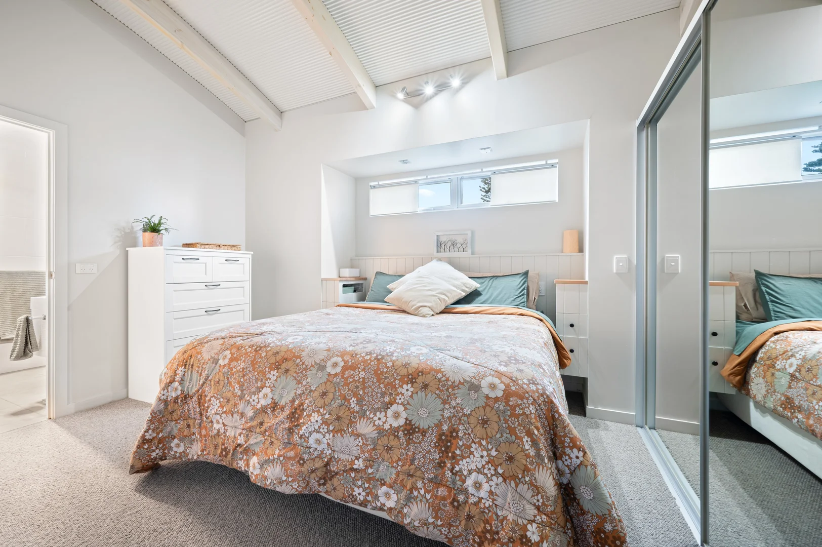 Additional image 26 of 3 & 3A Beach Road, Beachport SA 5280