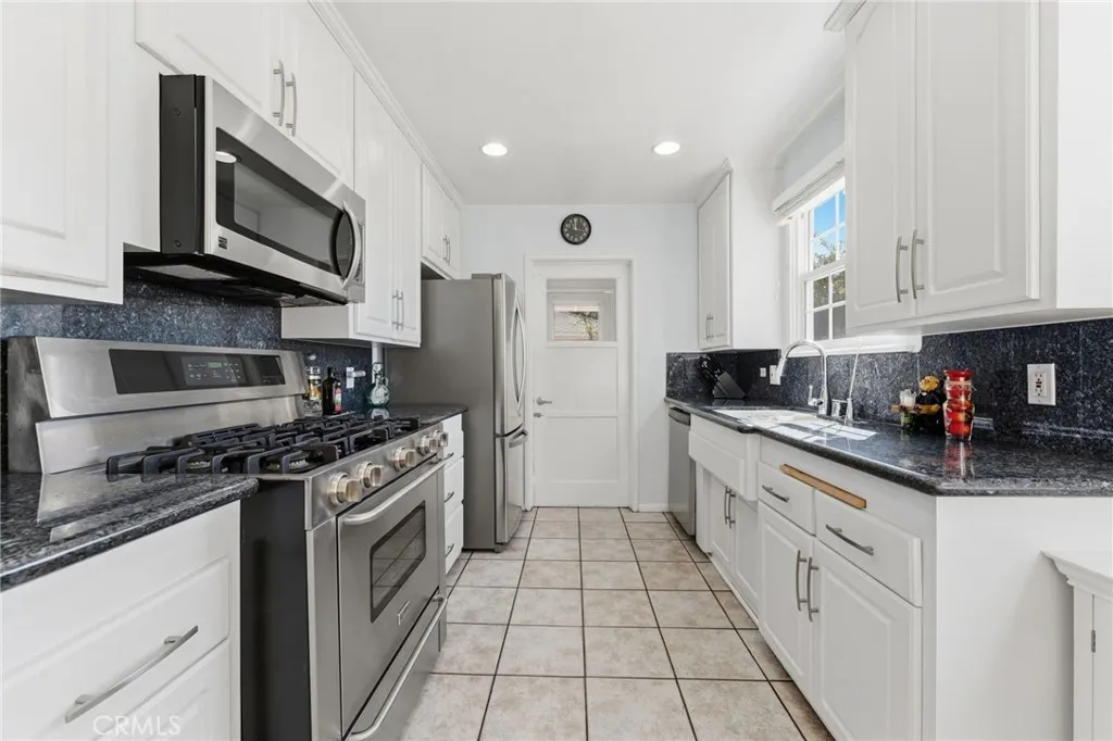 Additional image 9 of 6524 Forbes Ave, Lake Balboa, CA 91406