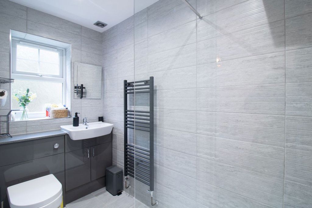 Additional image 13 of 4 bed property to rent14 Coed Gelli Park, Cwmgelli, Blackwood NP12