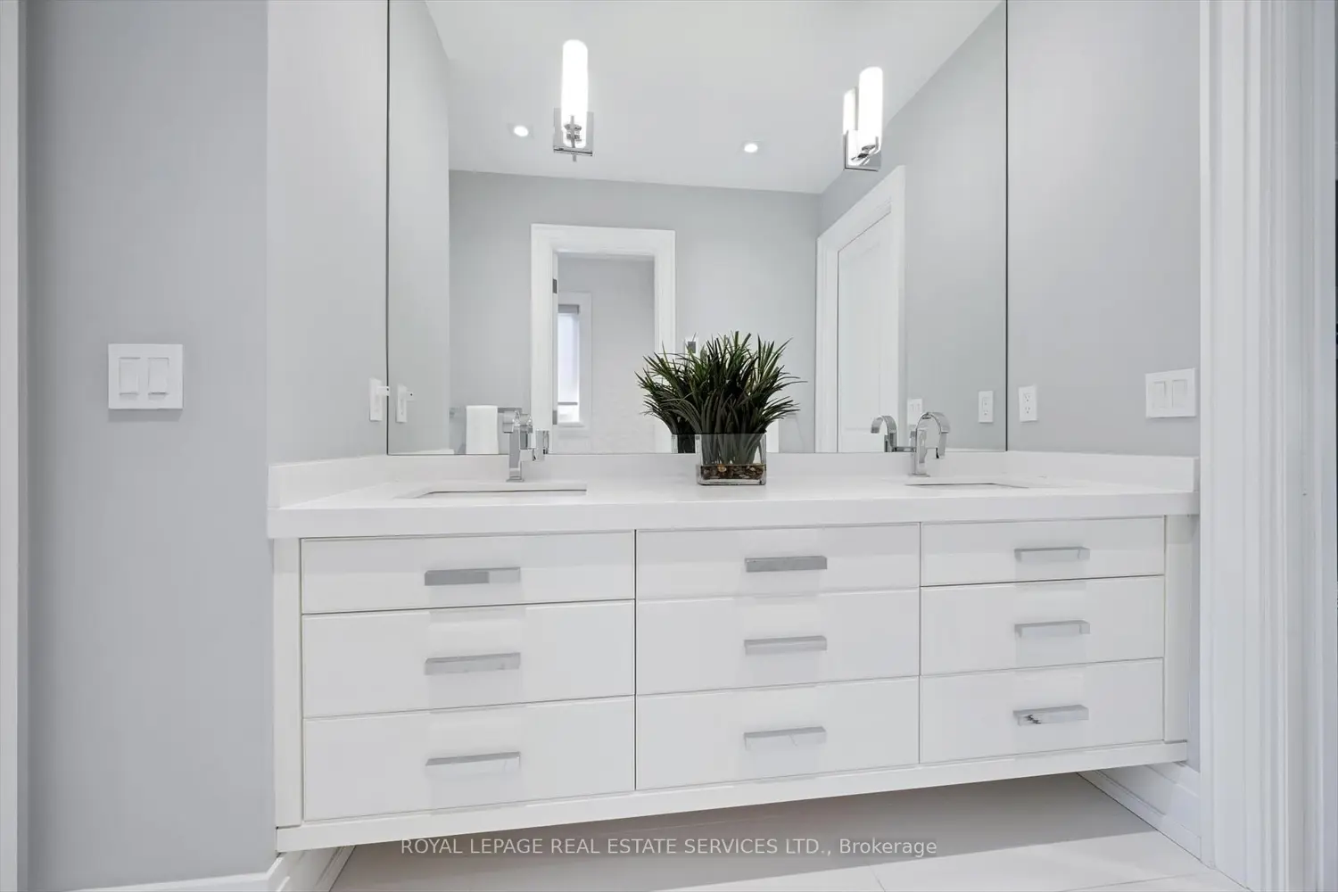 Additional image 11 of 14 Westglen Crescent