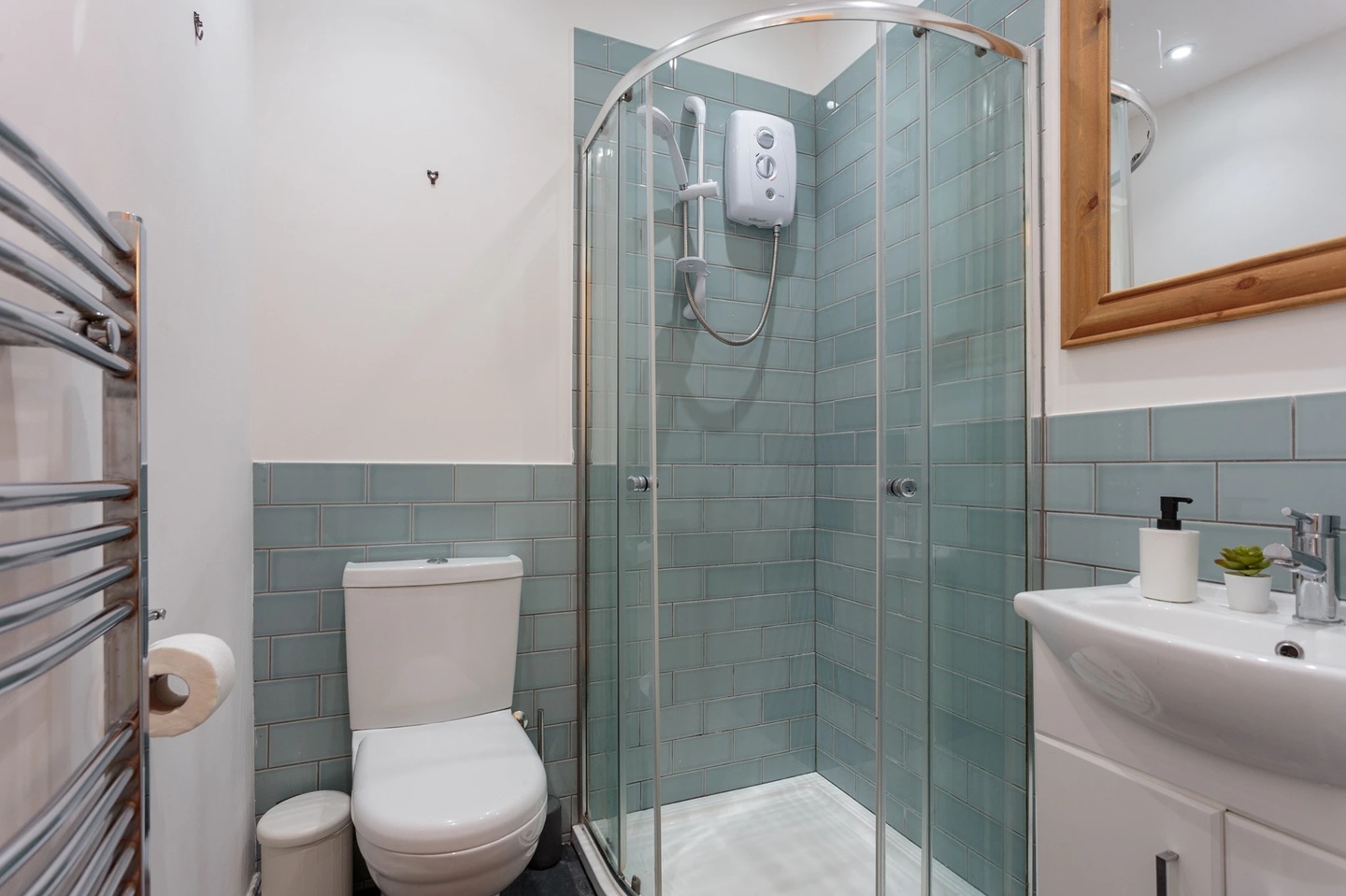 Additional image 9 of 2 Bed Flat, Leith Walk, EH6, N1 7GU