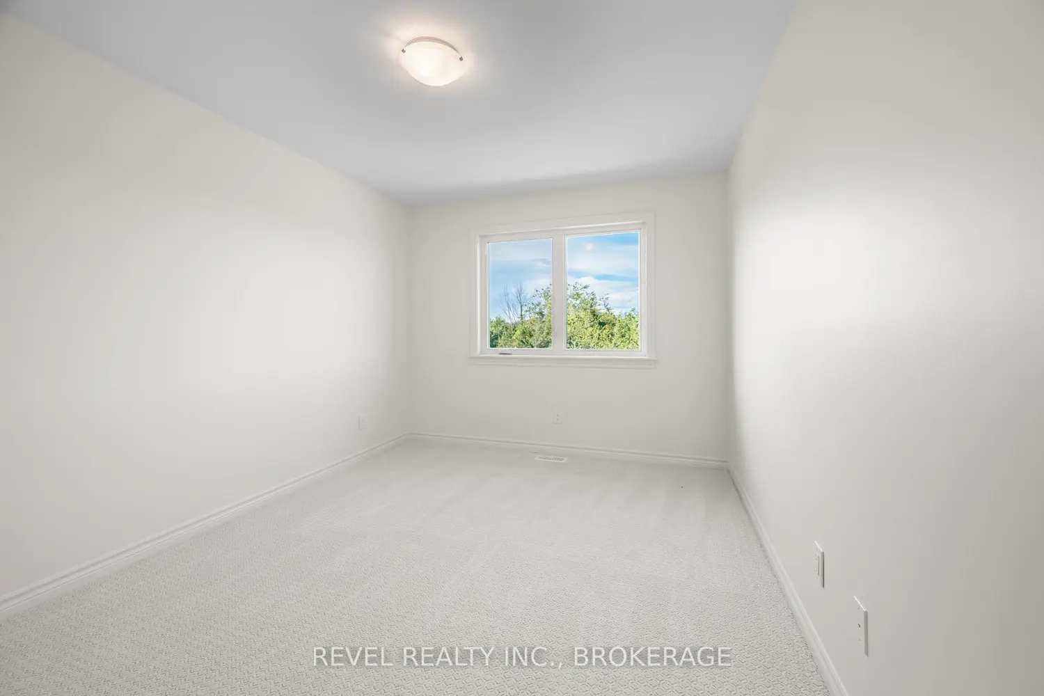 Additional image 14 of 440 Buckthorn Drive