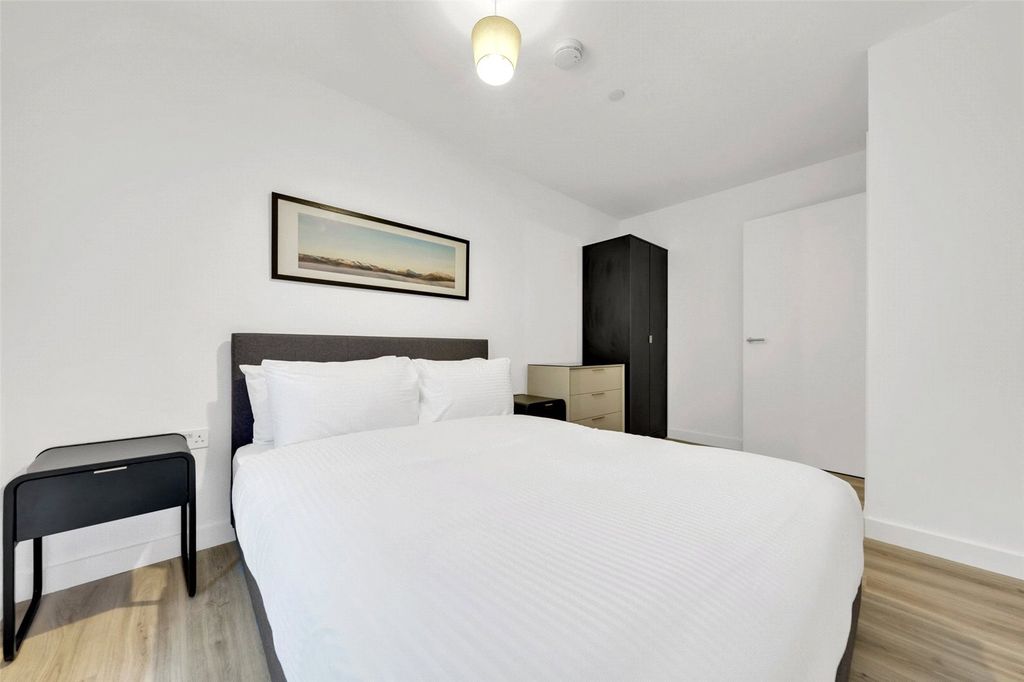 Additional image 4 of 2 bed flat to rentChevette Court, Kimpton Road, Luton LU2