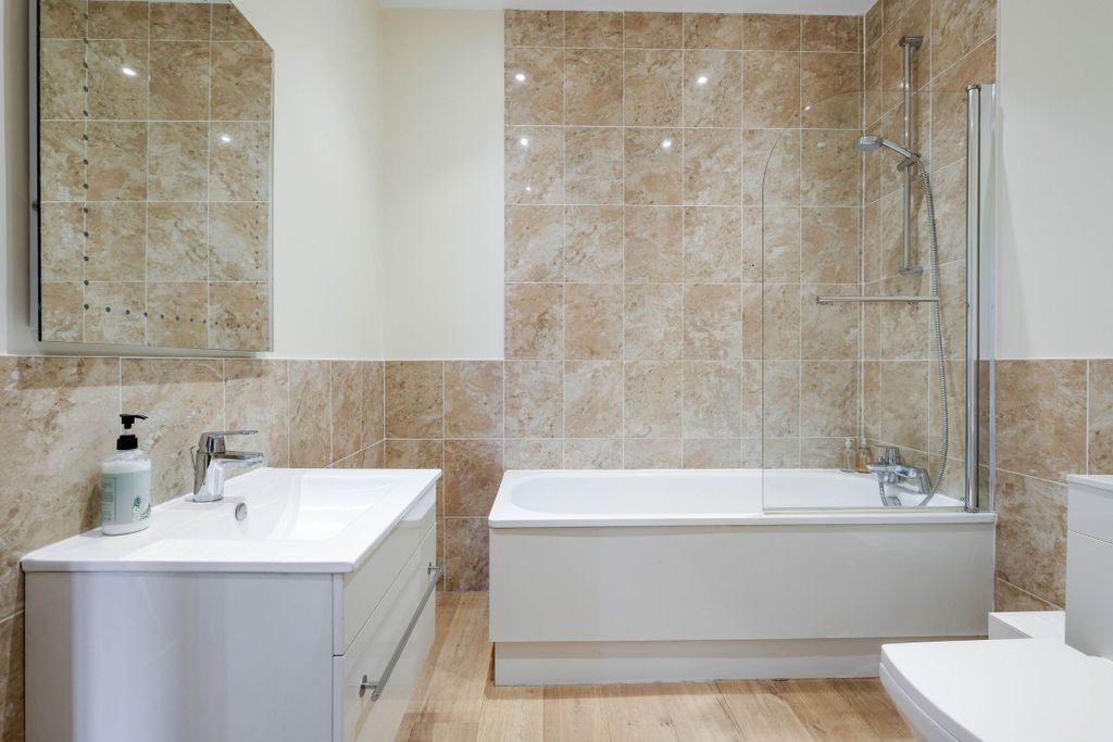 Additional image 24 of 2 bed flat to rentQueen Street, Maidenhead SL6