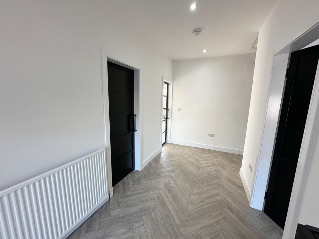 Additional image 3 of 3 bed bungalow to rent2 Woodland Gardens, Hamilton ML3