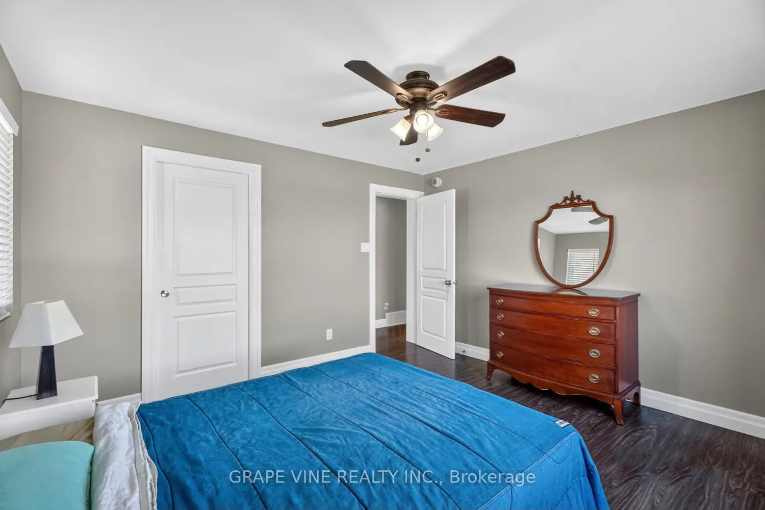 Additional image 14 of 18 Calco Crescent