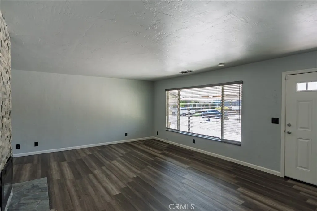 Additional image 5 of 27 Emerald Drive, Merced, CA 95340