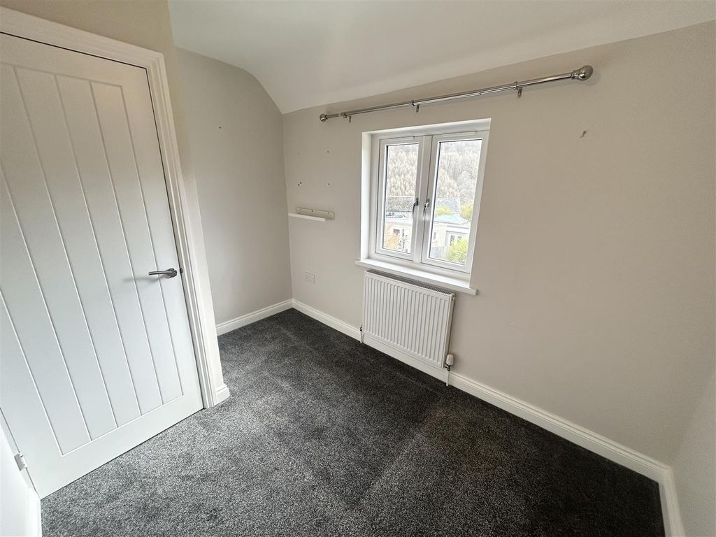 Additional image 10 of 3 bed terraced house to rentTwyn Place, Abercarn, Newport NP11