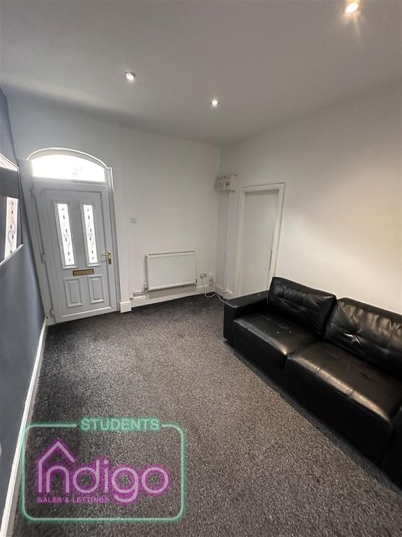 Additional image 9 of 6 bed terraced house to rentHanover Street, Newcastle ST5