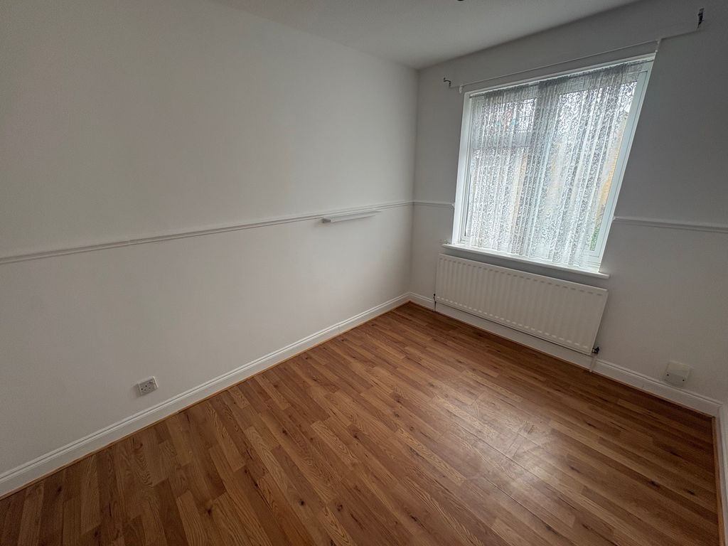 Additional image 7 of 3 bed semi-detached house to rentLarch Road, The Shire, Corby NN17