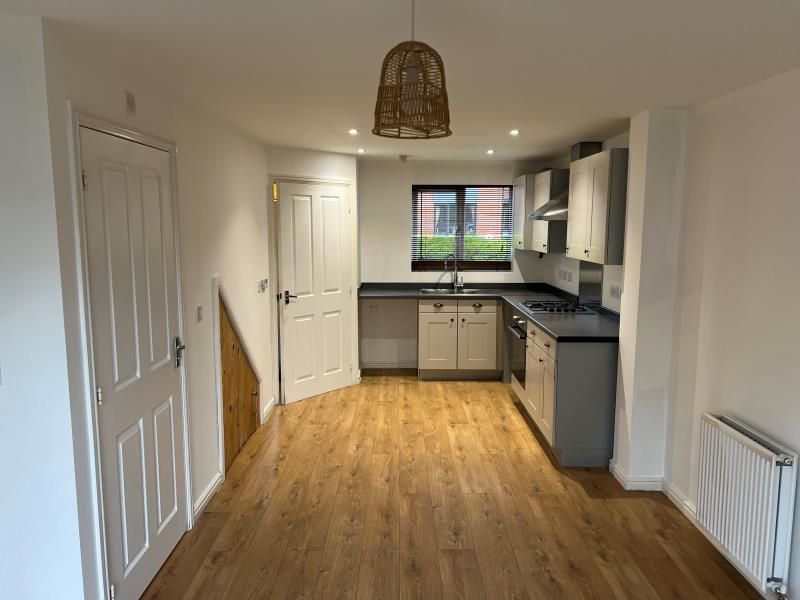 Additional image 2 of 3 bed semi-detached house to rentWhitehead Grove, Telford TF3