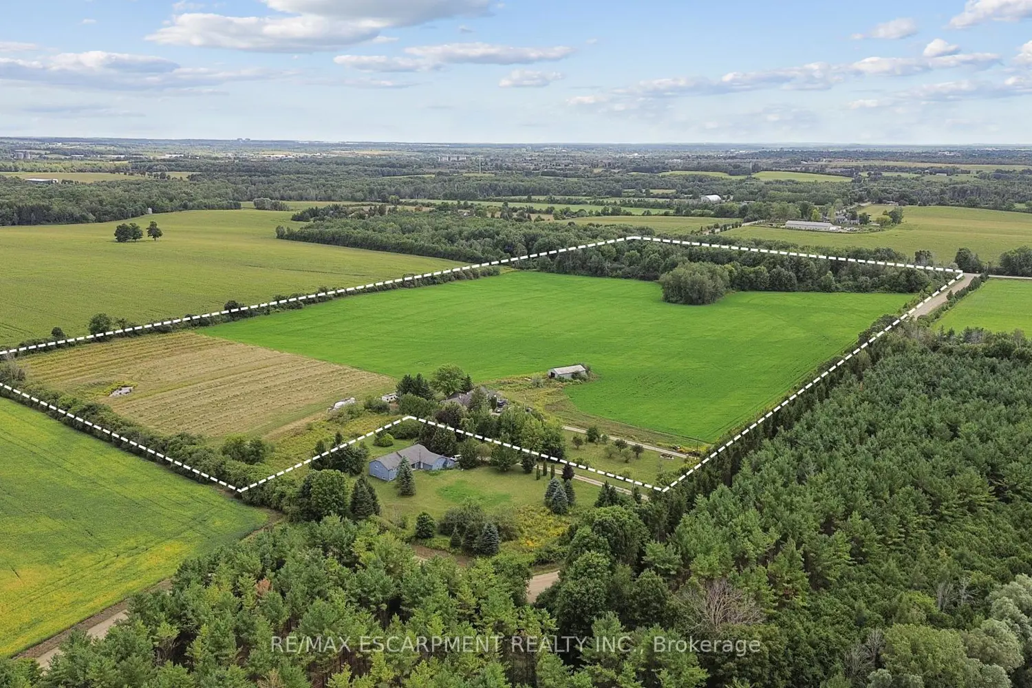 8033 Sideroad 10 photo 2