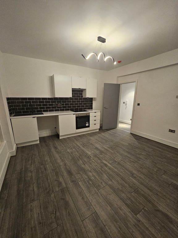 Additional image 2 of 1 bed flat to rentTrinity Square, Llandudno LL30