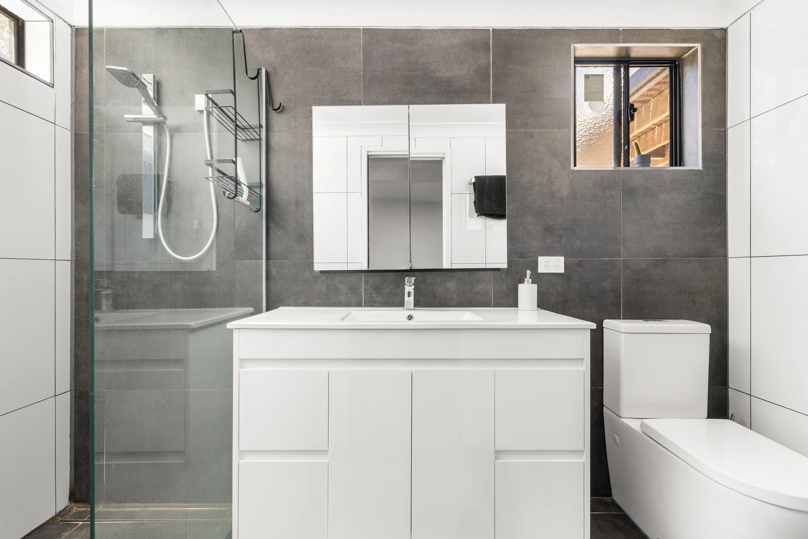 Additional image 16 of 8 Albion Road, Eatons Hill QLD 4037