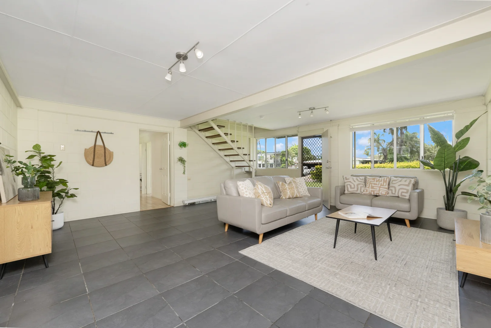 Additional image 11 of 30 Burnett Crescent, Wulguru QLD 4811