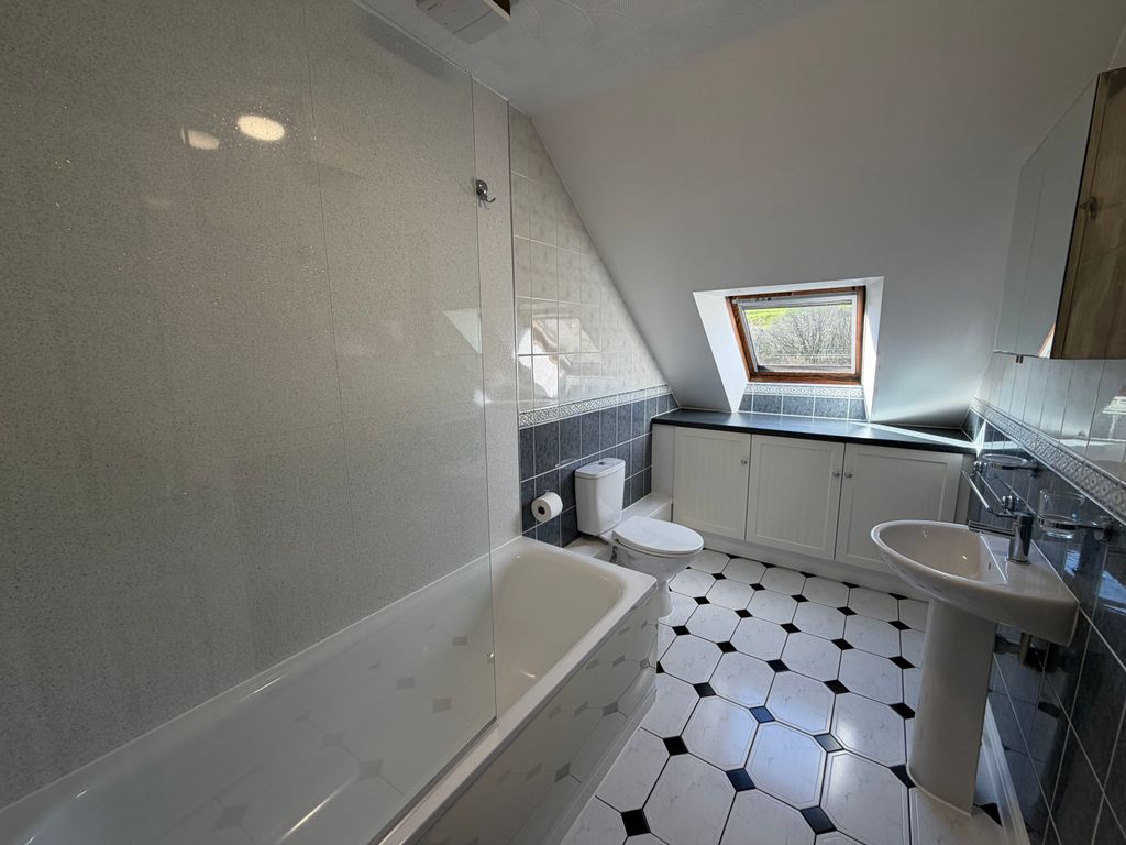 Additional image 8 of 2 bed flat to rentGwern Avenue, Caerphilly CF83