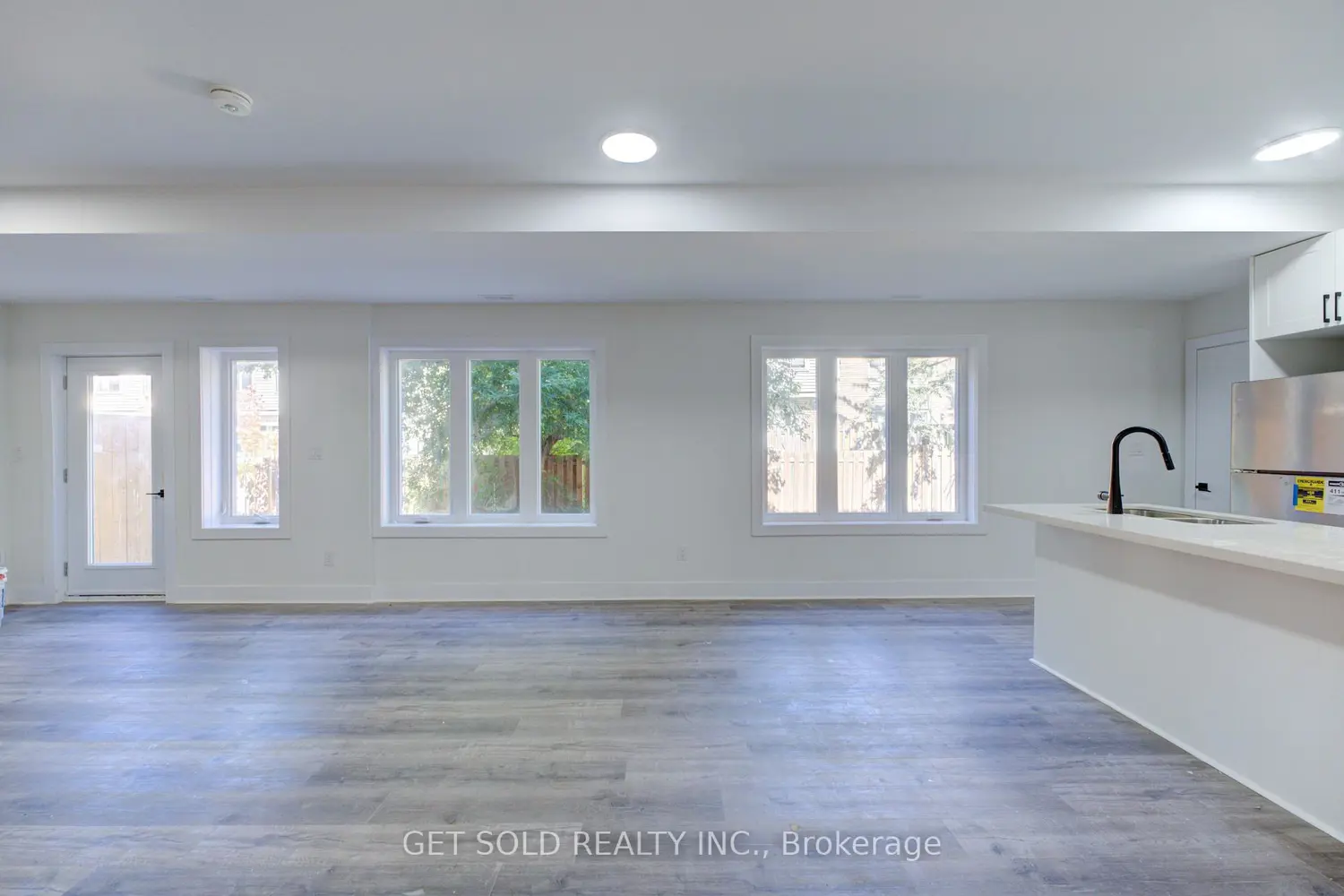 Additional image 3 of 6701 Thorold Stone Road 5