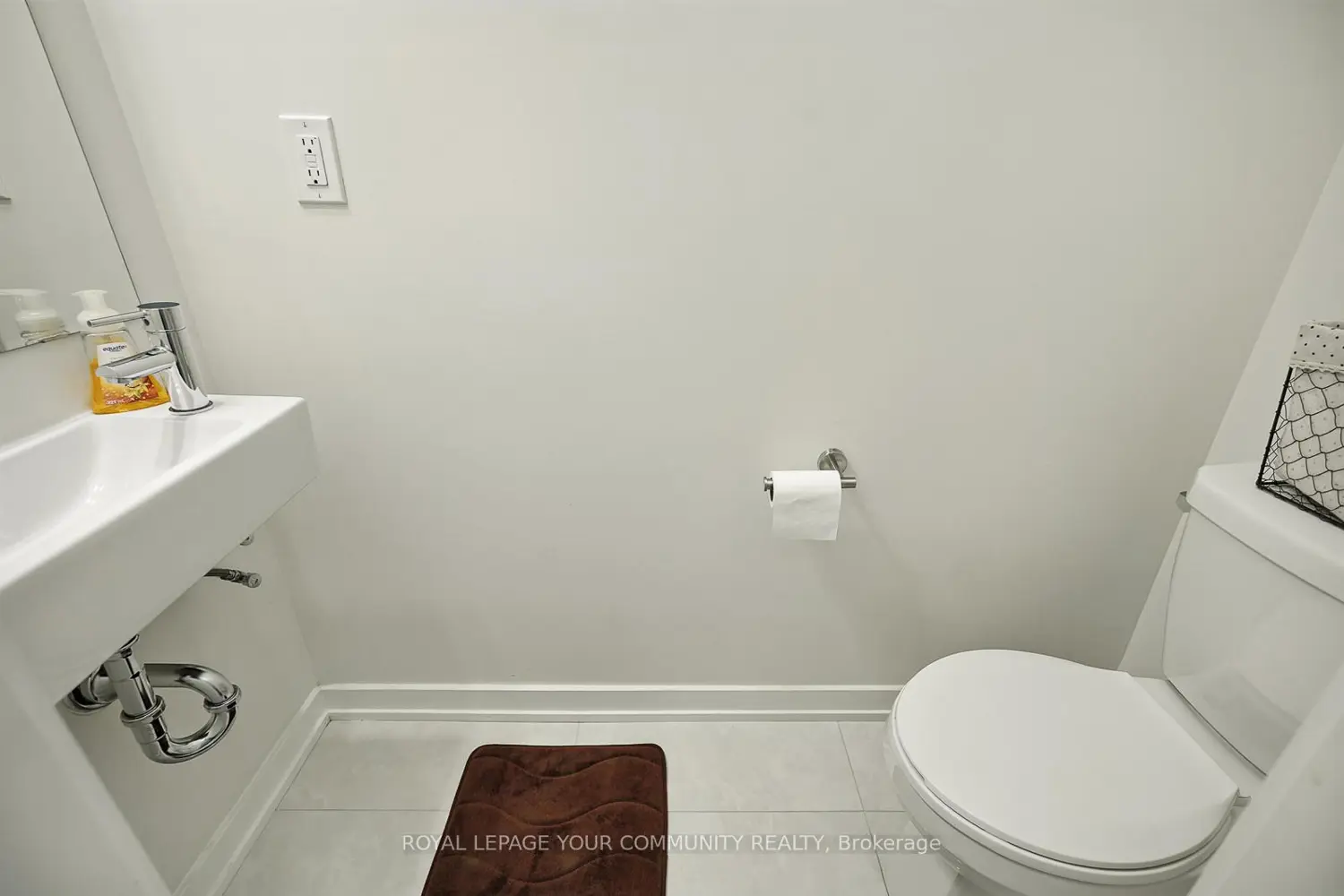 Additional image 12 of 19 Heathrow Lane