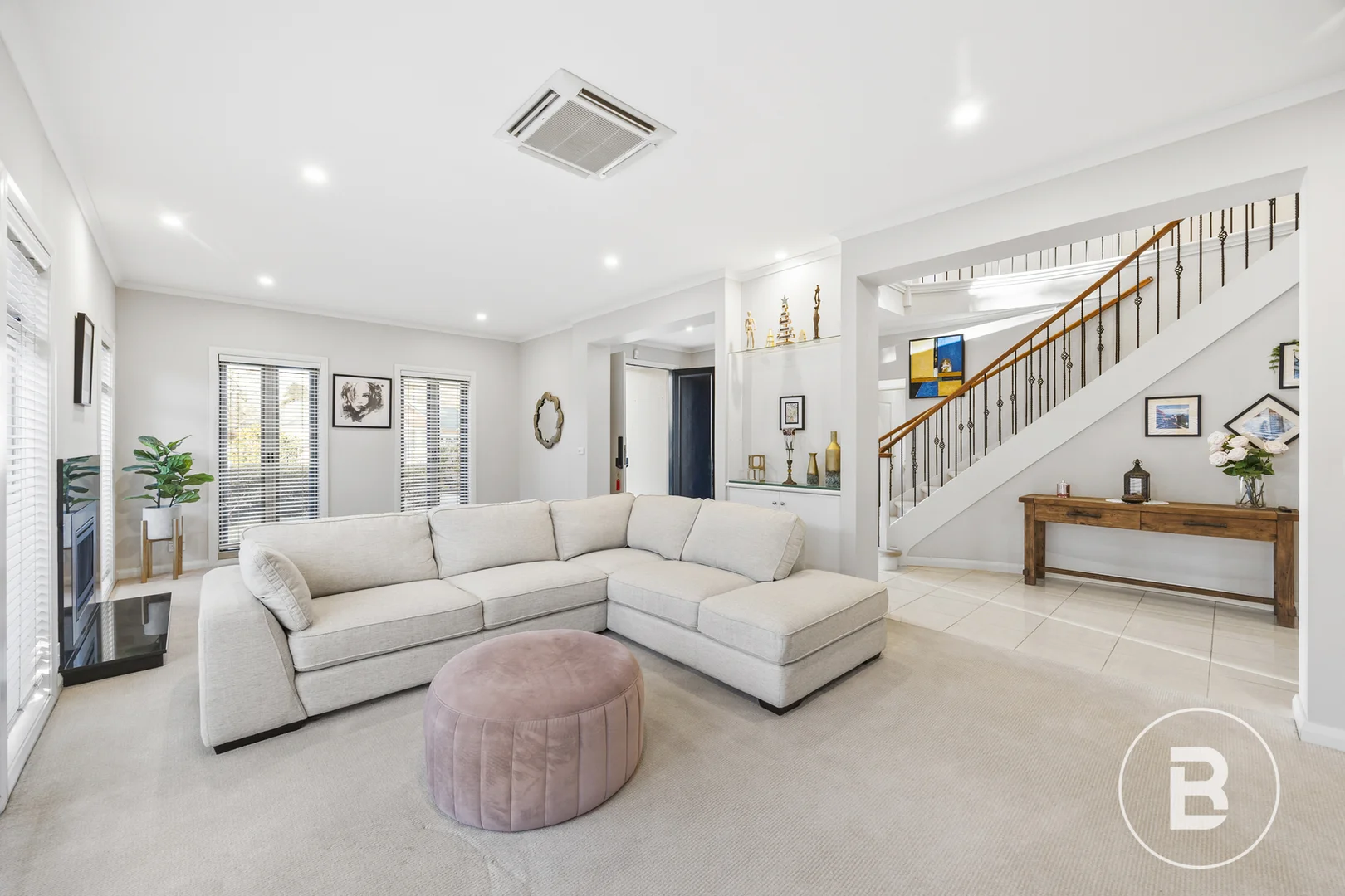 Additional image 2 of 7 St Glens Way, Lake Gardens VIC 3355