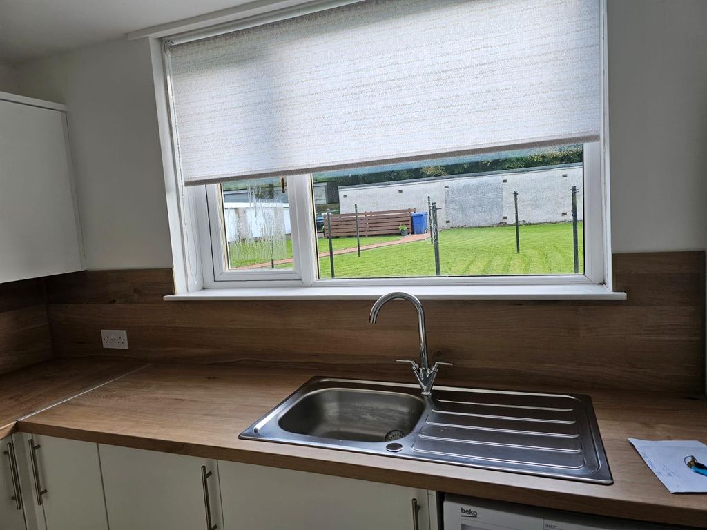 Additional image 7 of 1 bed flat to rentCastleton Drive, Newton Mearns, Glasgow G77