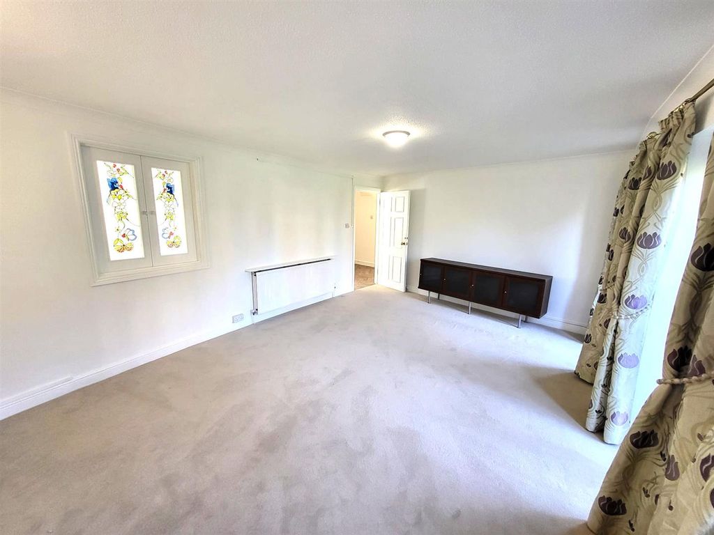 Additional image 8 of 3 bed flat to rentDuckmill Crescent, Bedford MK42