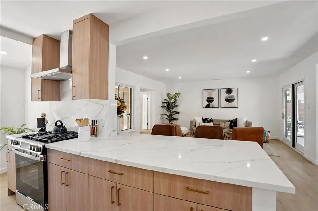 Additional image 56 of 13907 Wyandotte Street, Van Nuys, CA 91405