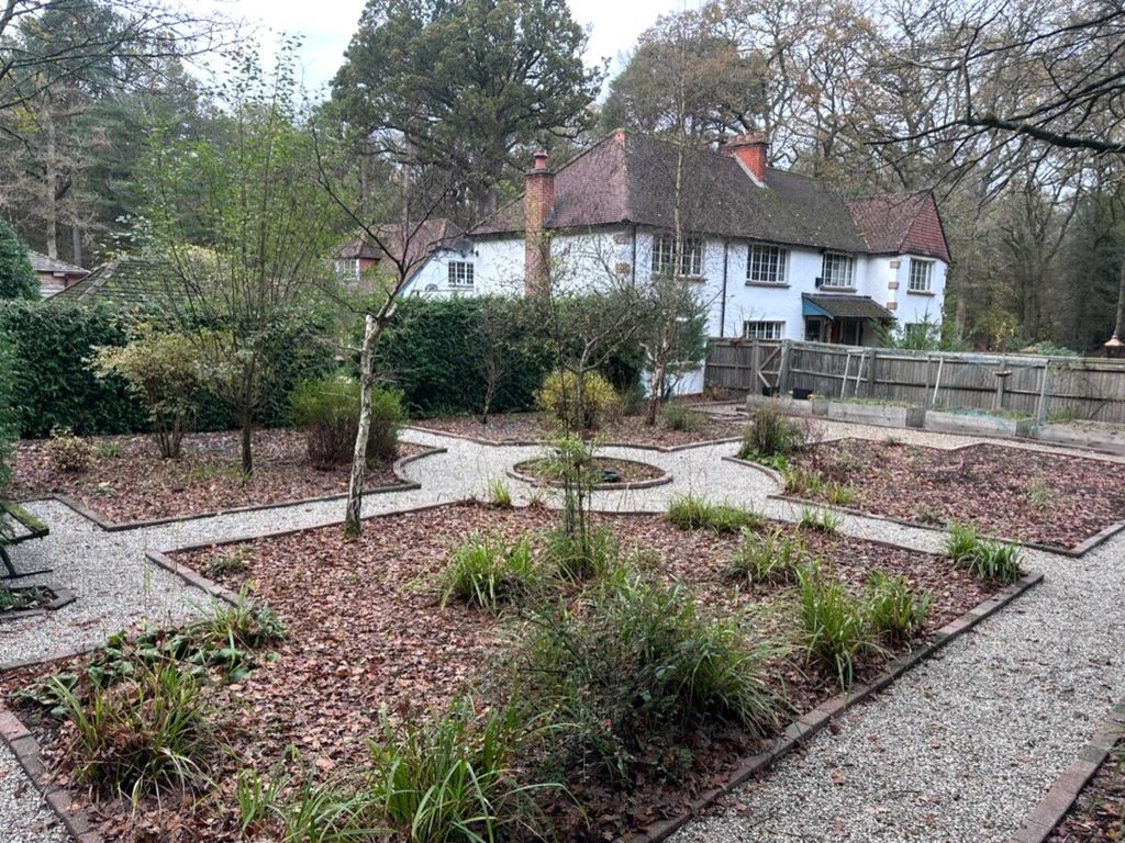 Additional image 19 of 5 bed detached house to rentLong Lane, Hermitage, Thatcham, Berkshire RG18