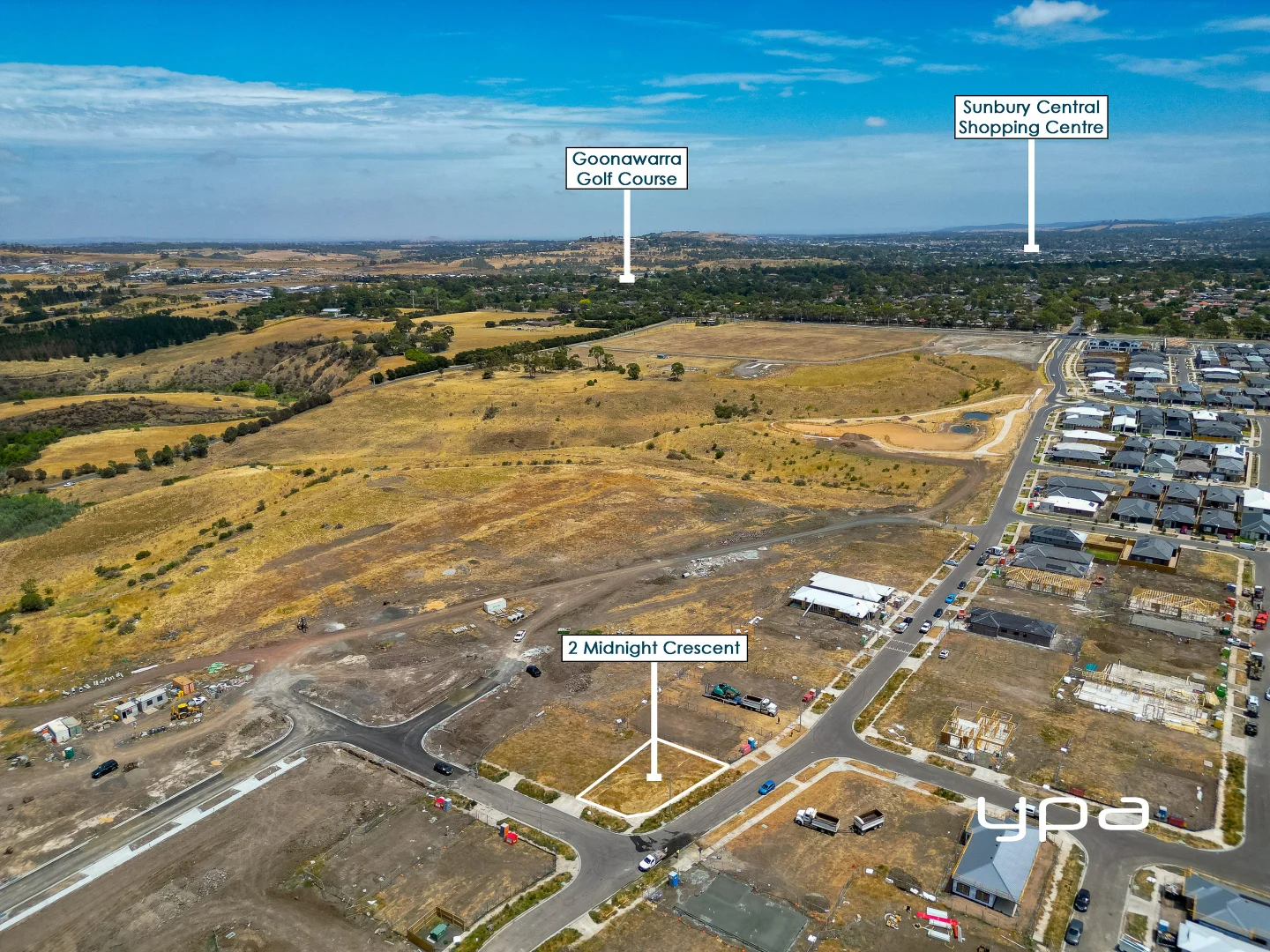 2 Midnight Crescent, Sunbury VIC 3429 photo 2