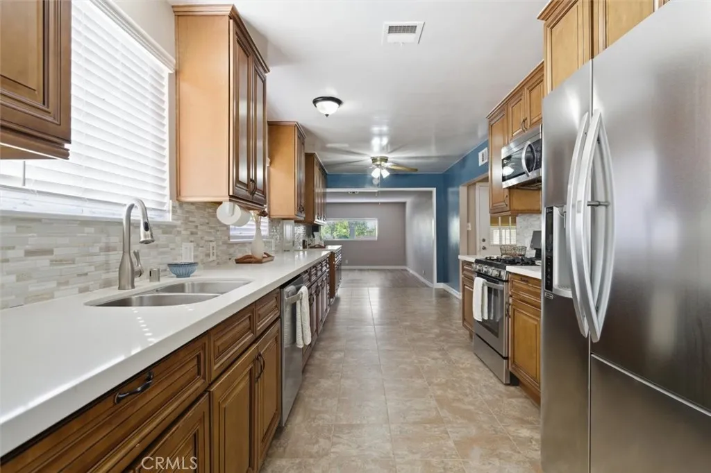 Additional image 13 of 15944 Gledhill Street, North Hills, CA 91343