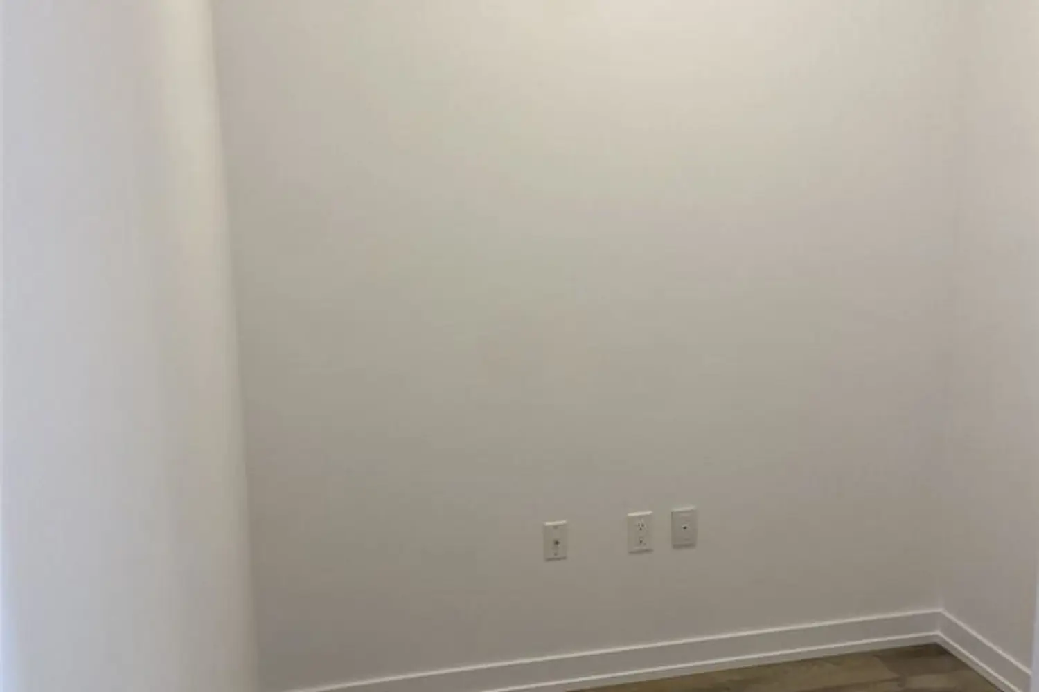 Additional image 4 of 5055 Greenlane Road 424