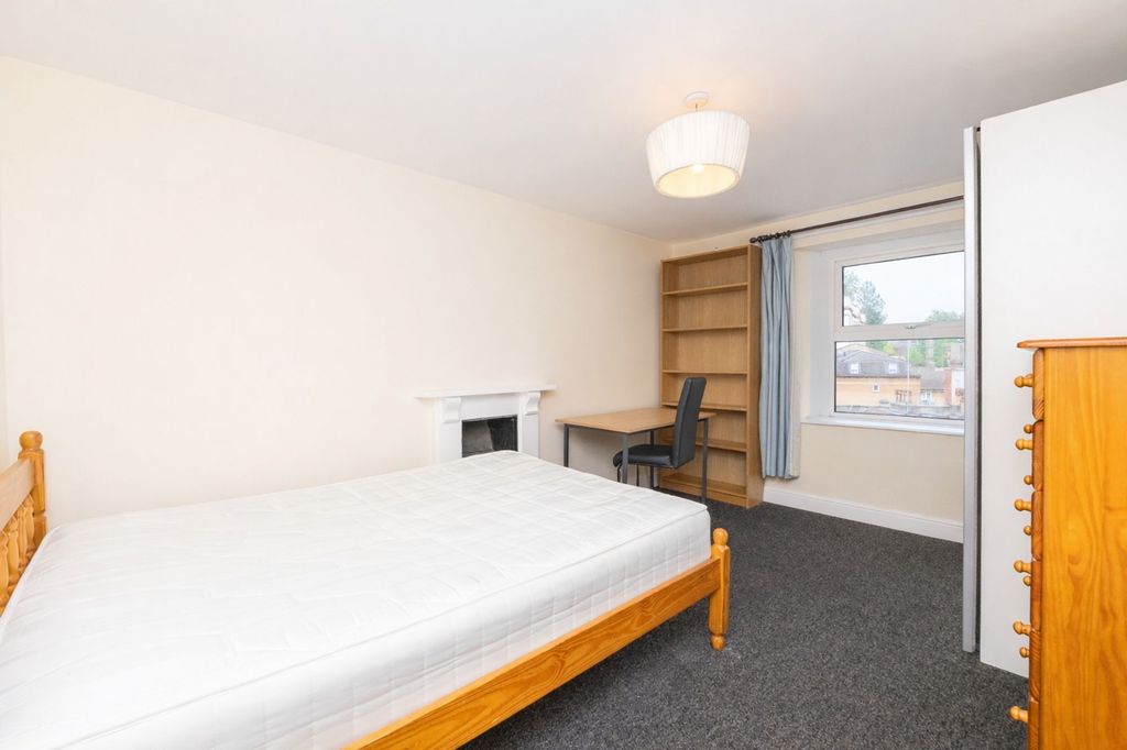 Additional image 7 of 5 bed flat to rentQueens Road, Clifton BS8