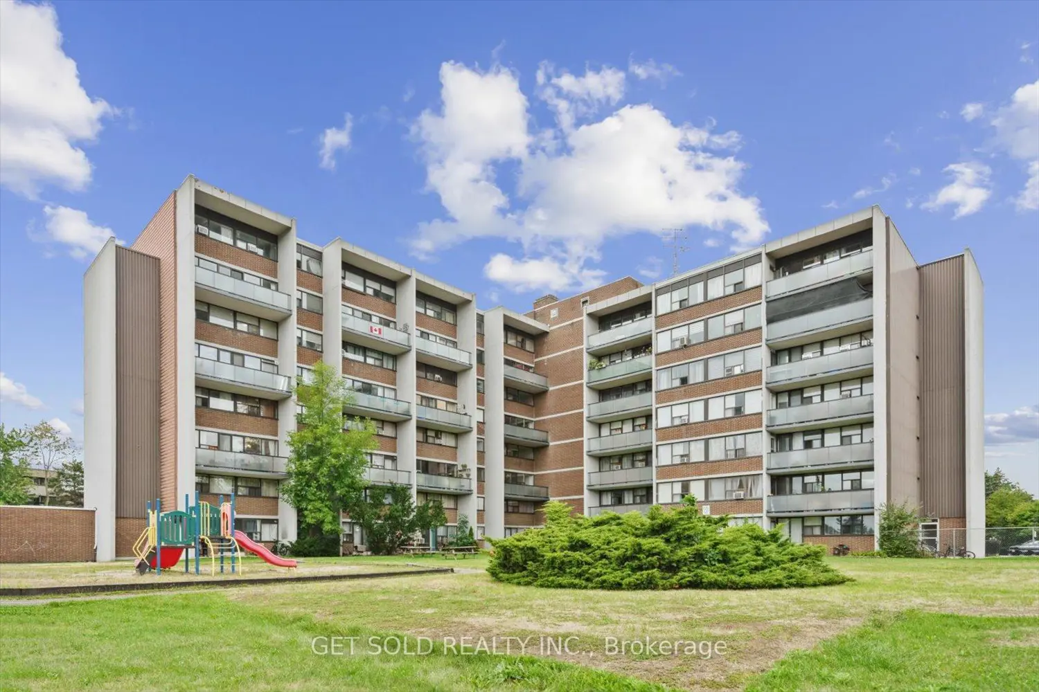 Additional image 19 of 2121 Roche Court 301