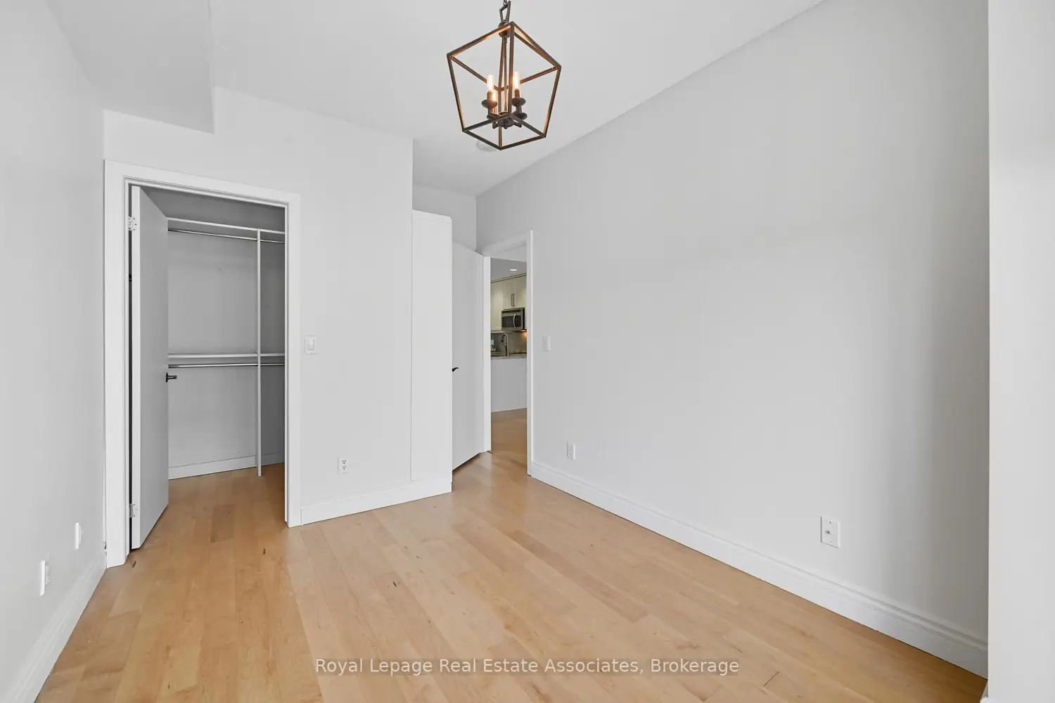 Additional image 12 of 551 Maple Avenue 1407