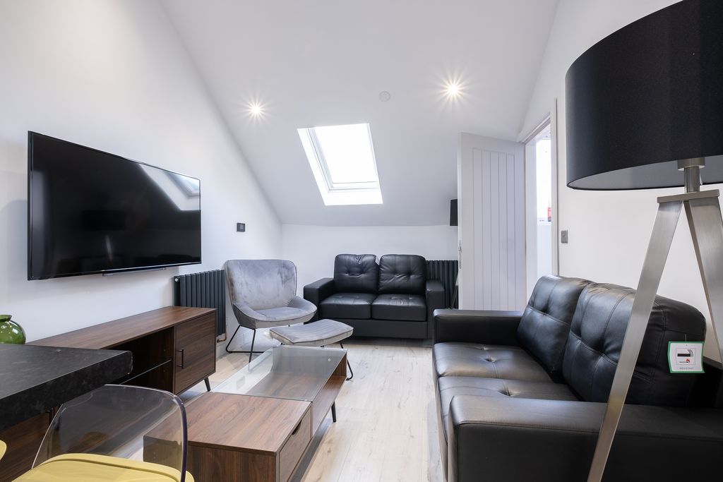Additional image 2 of 6 bed shared accommodation to rentSt. Albans Road, Swansea SA2