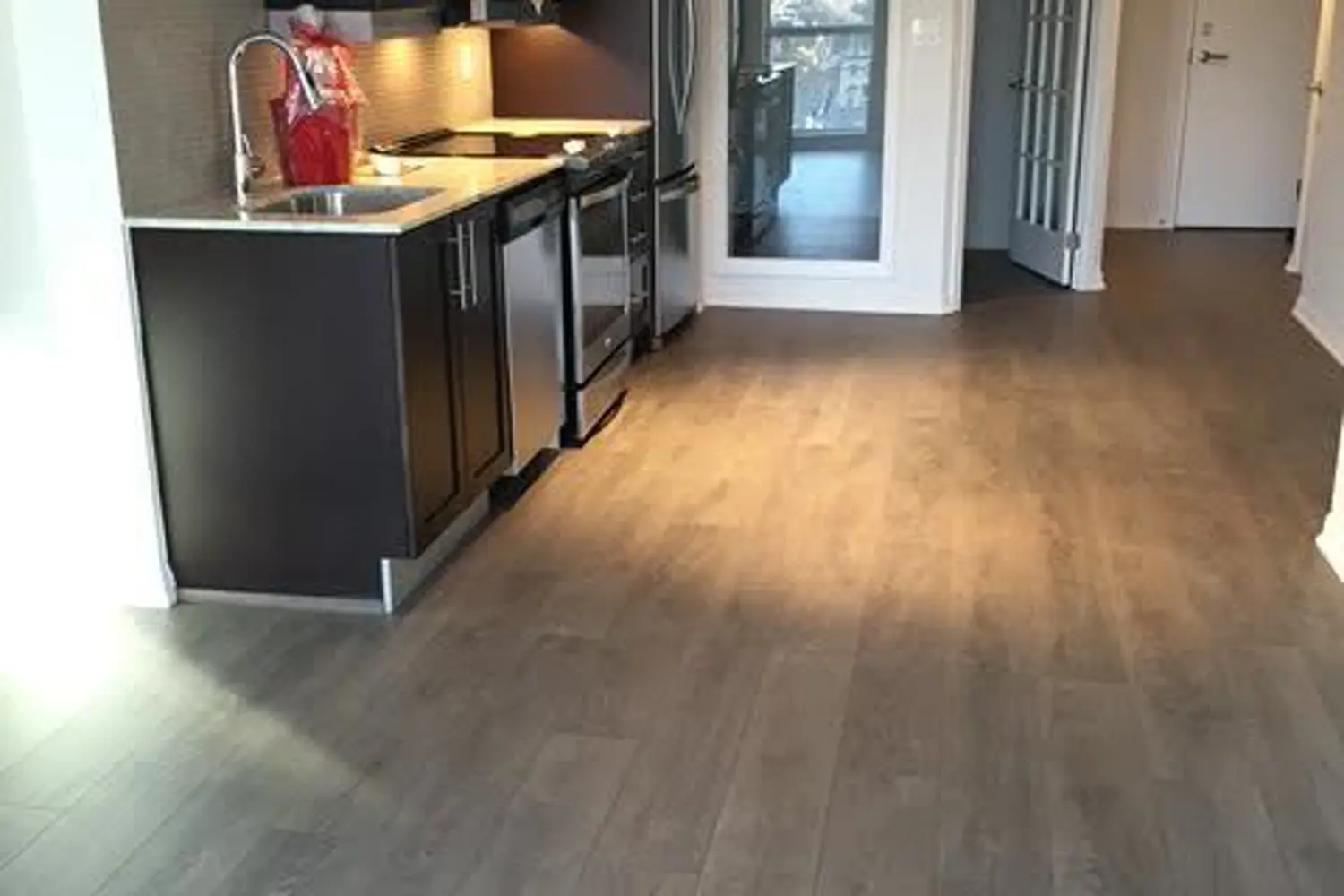 Additional image 6 of 400 Adelaide Street 1015