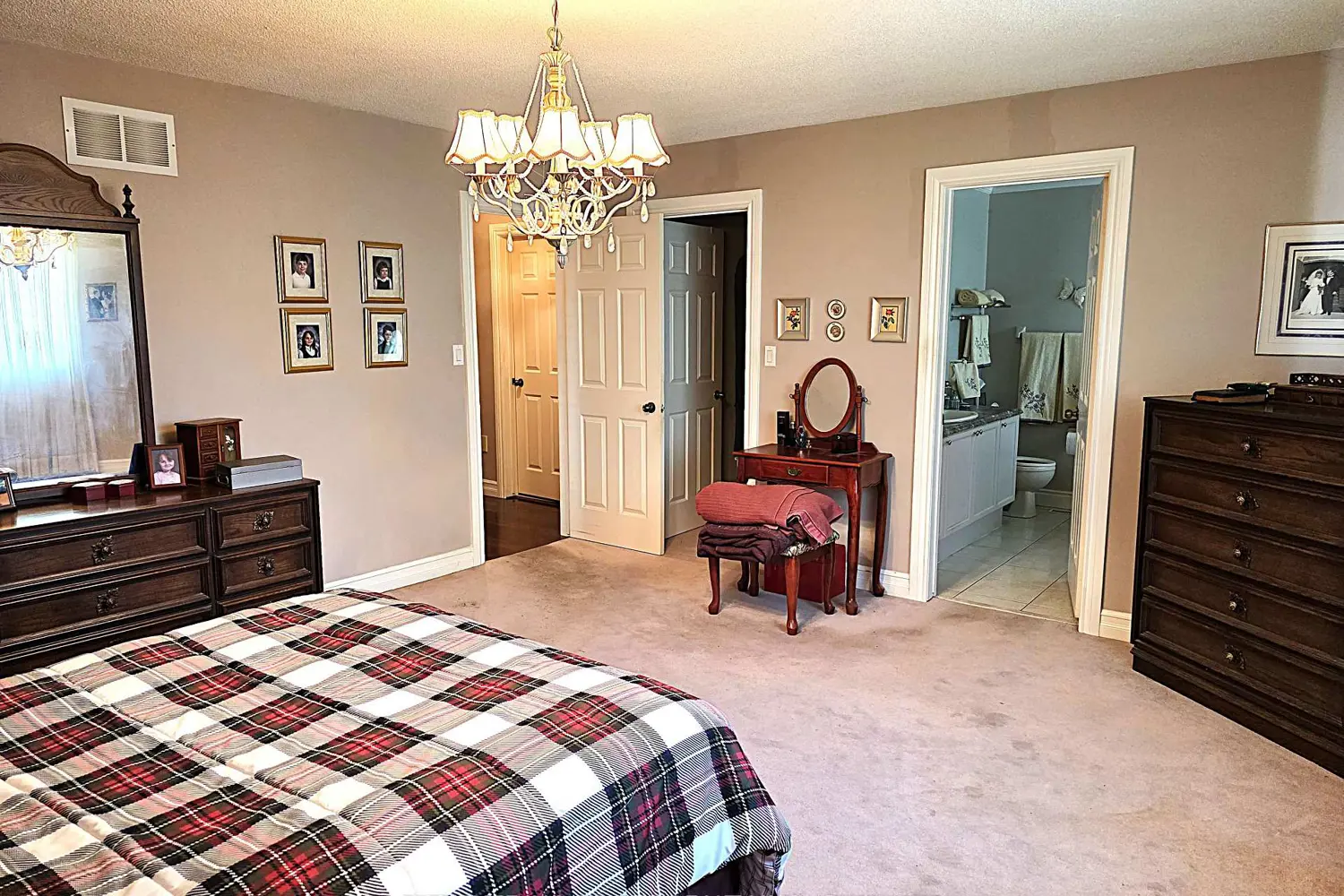 Additional image 9 of 28 Cranberry Heights