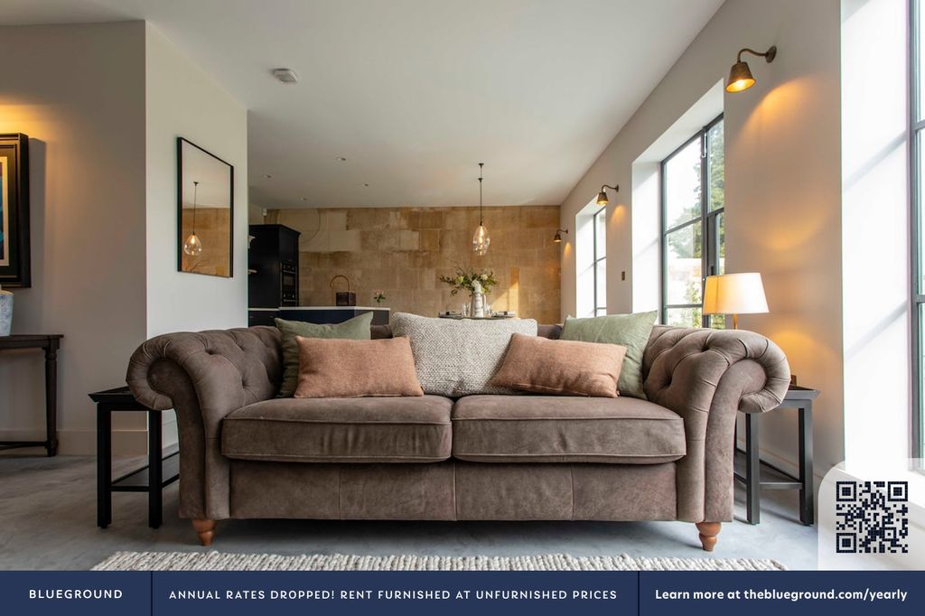 2 bed flat to rentBath BA2 photo 3