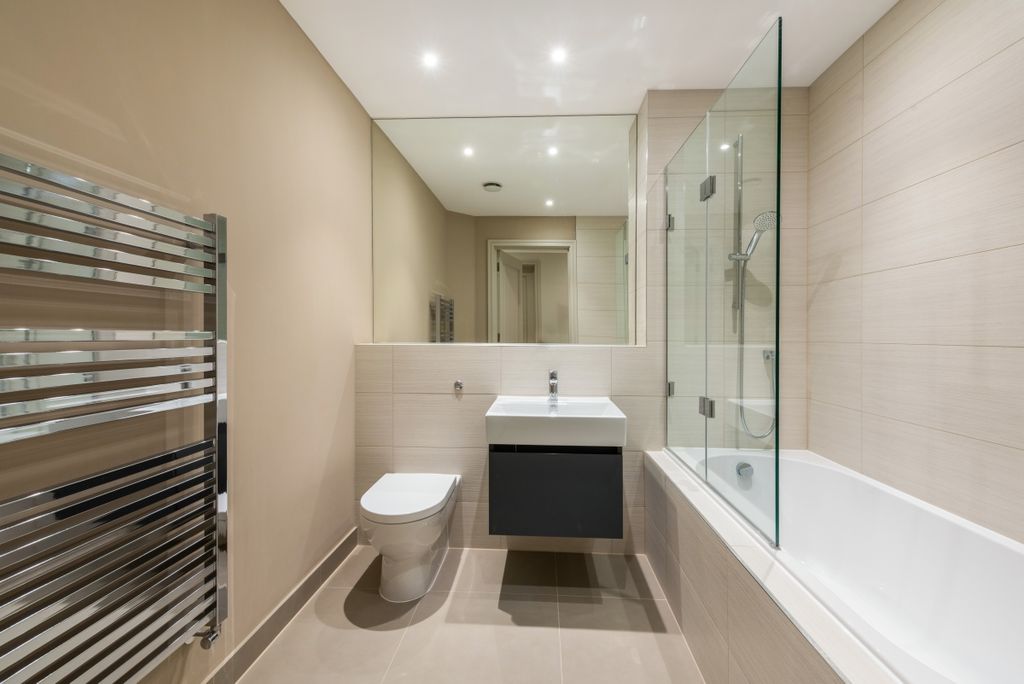 Additional image 12 of 2 bed flat to rentKingswood, Ascot SL5