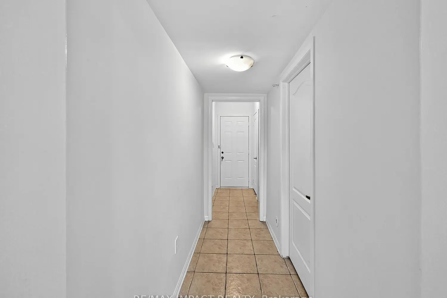 232 Rouge River Drive photo 5