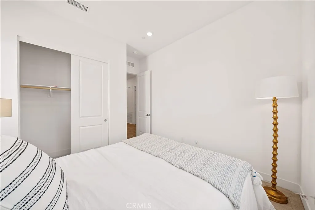 Additional image 24 of 102 Yugen, Irvine, CA 92618