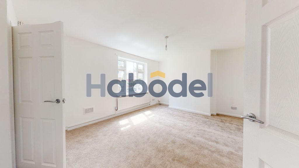 Additional image 5 of 3 bed semi-detached house to rentWarren Close, Intake, Doncaster DN2