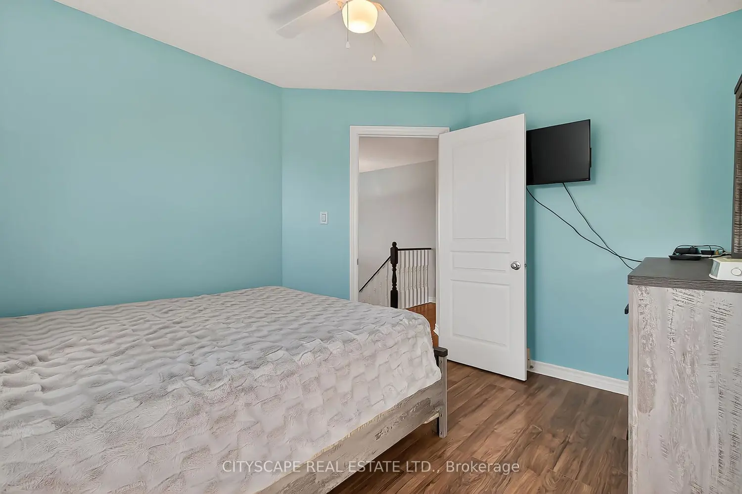 Additional image 11 of 1865 Bayswater Crescent